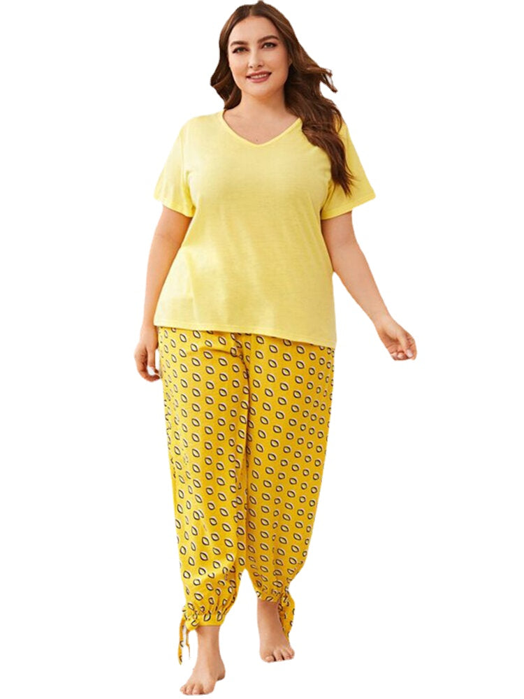 Plus Size V-Neck Top & Print Tie Pants Pajama Set for Women Main image