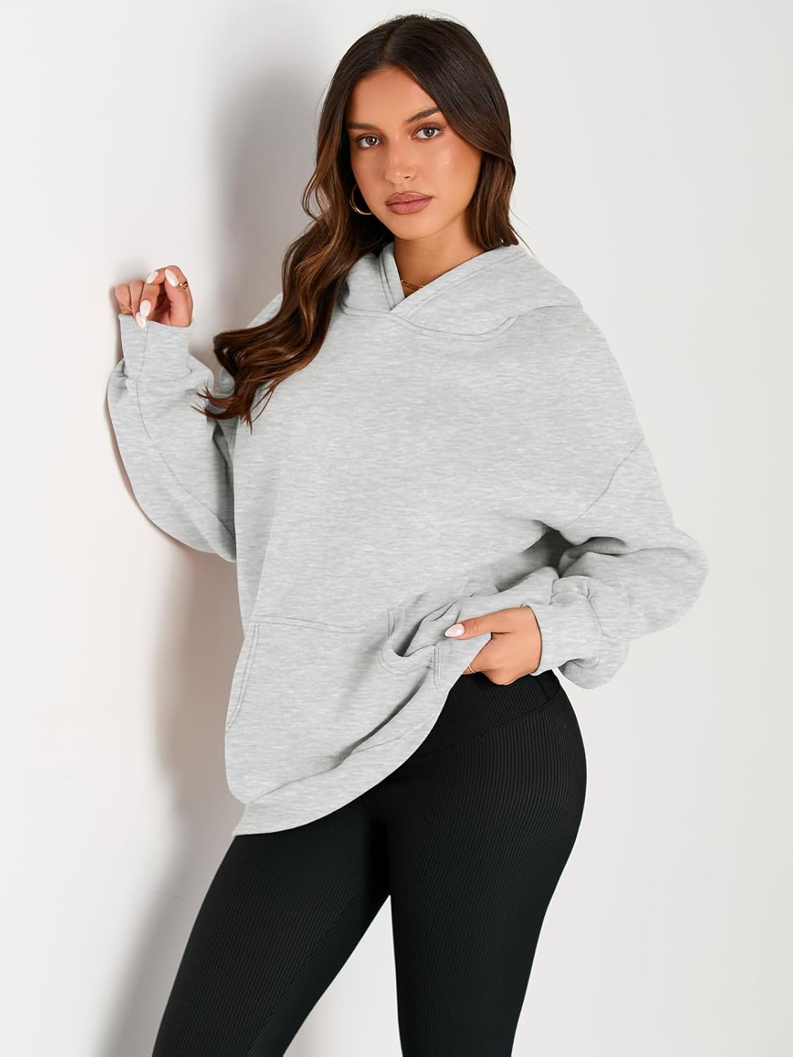 Women’s Oversized Fleece Hoodie – Cozy Pullover Sweatshirt with Pocket for Fall & Winter Main image