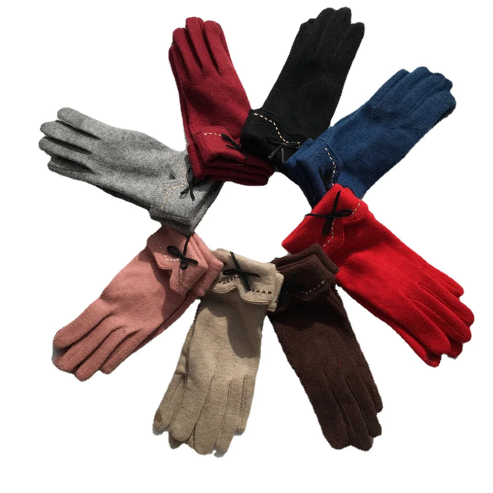 Women's Wool Touchscreen Gloves with Embroidery & Bowknot - Warm & Fashionable Main image