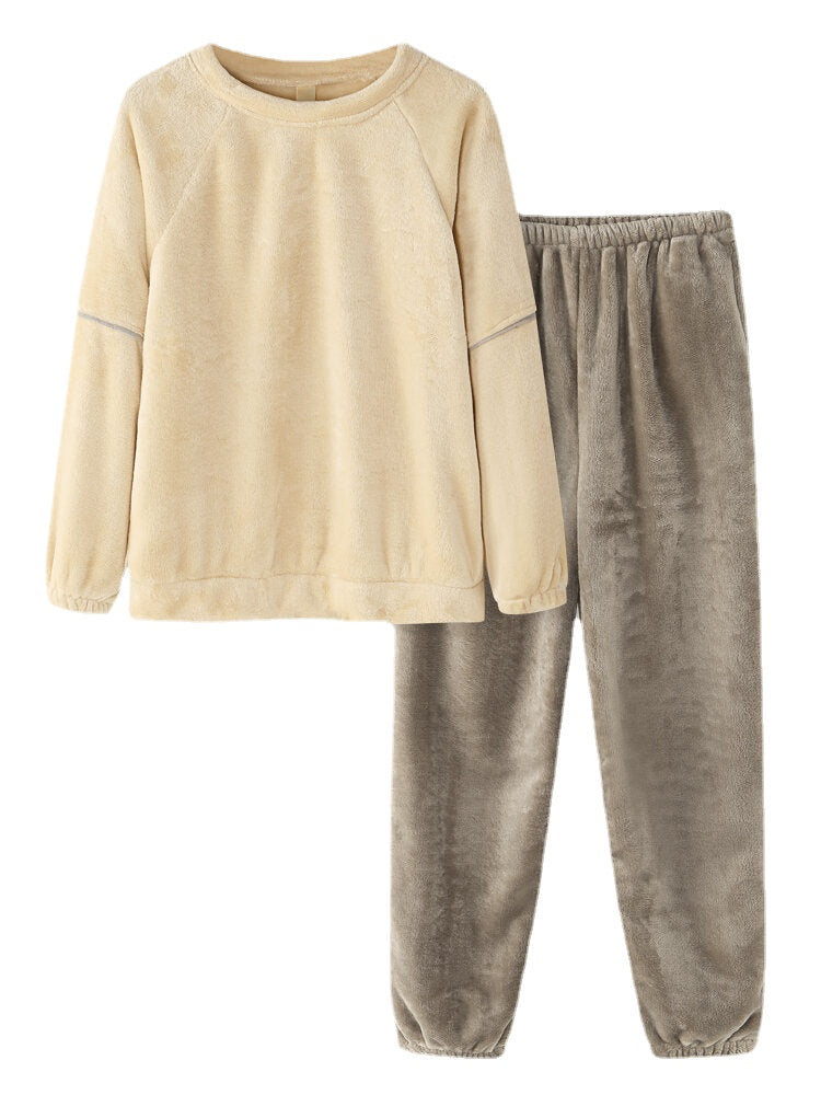 Women's Coral Fleece Raglan Sleeve Pajama Set with Pockets - Warm & Cozy