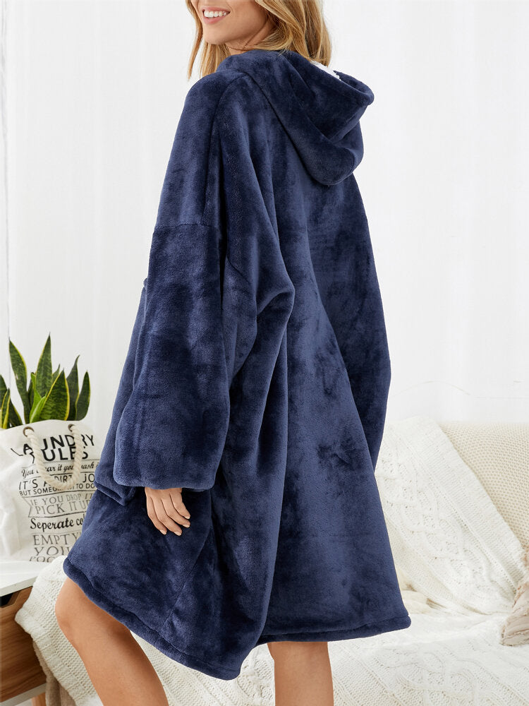 Women Flannel Oversized Kangaroo Pocket Hoodie Blanket Hoodie Home Warm Robes Secondary image