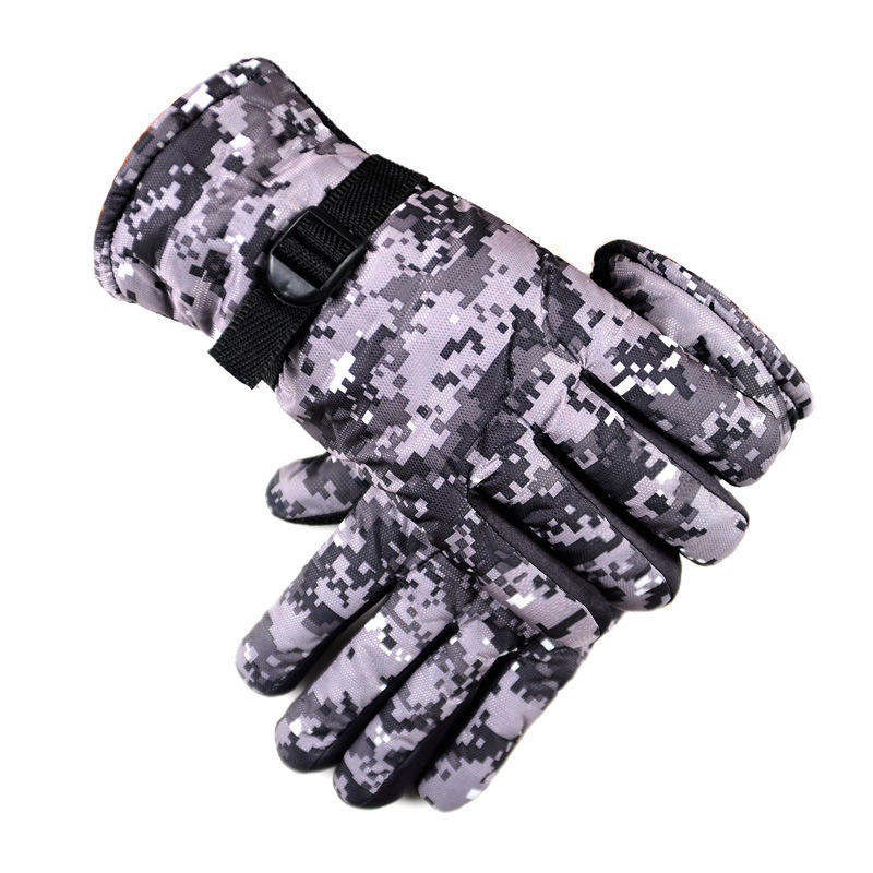 Camouflage Windproof Skiing & Cycling Gloves - Warm, Durable for Motorcycle & Bike Main image
