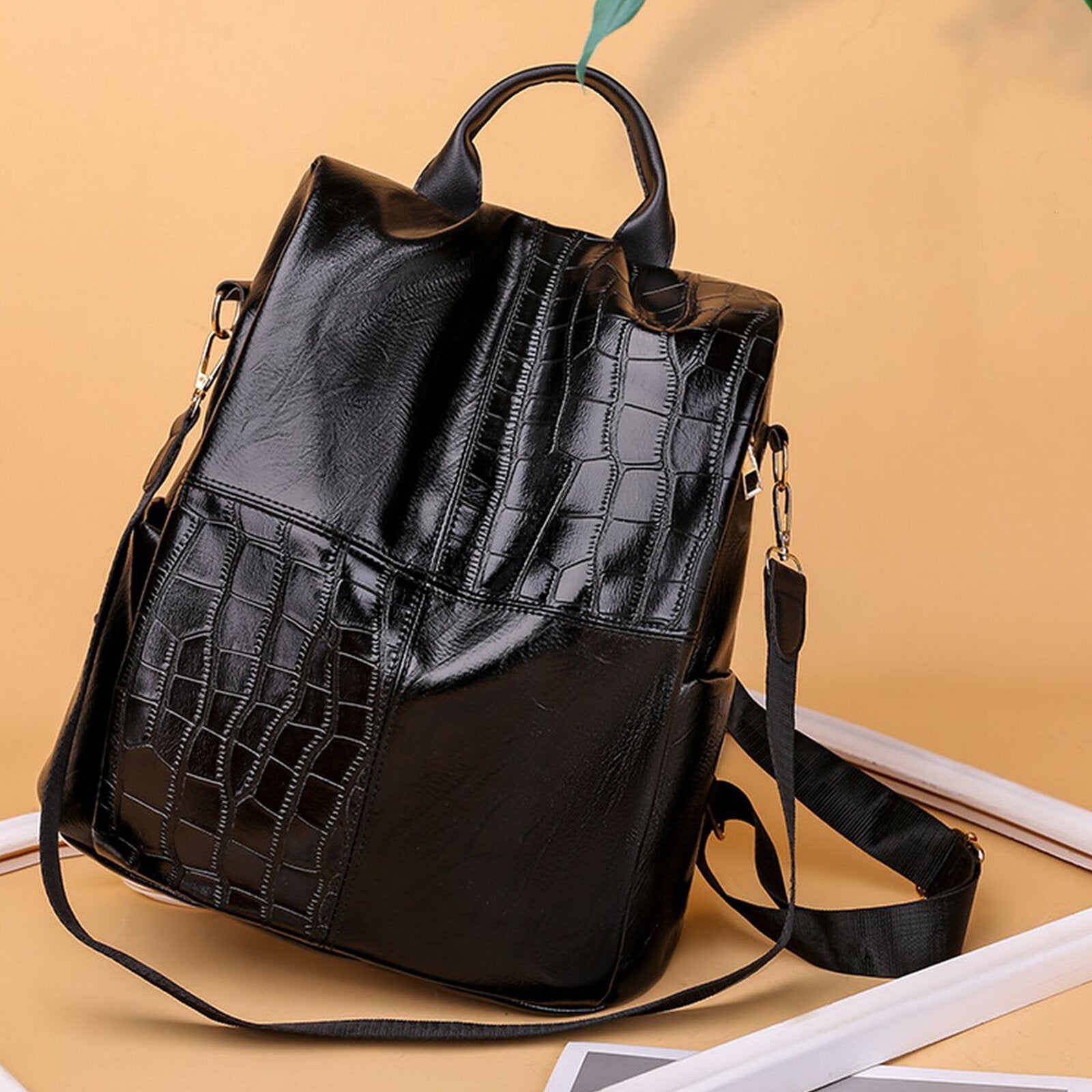 Women Artificial Leather Vintage Crocodile Embossing Backpack Convertible Strap Large Capacity Crossbody Bag Secondary image
