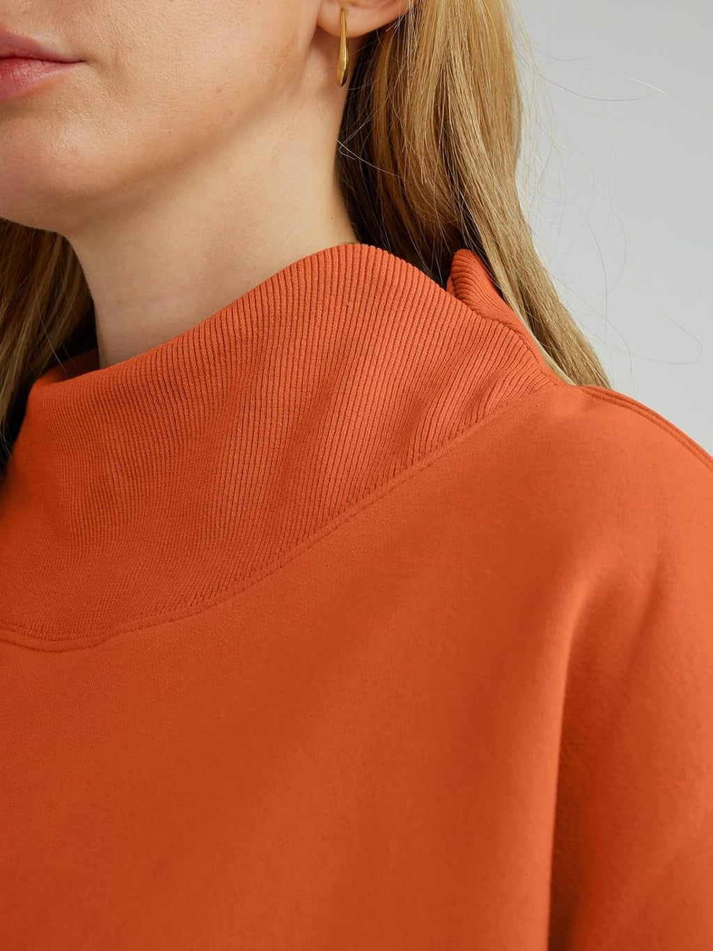 Women's Turtleneck Sweatshirt - Oversized Drop Shoulder Pullover with Fleece Lining