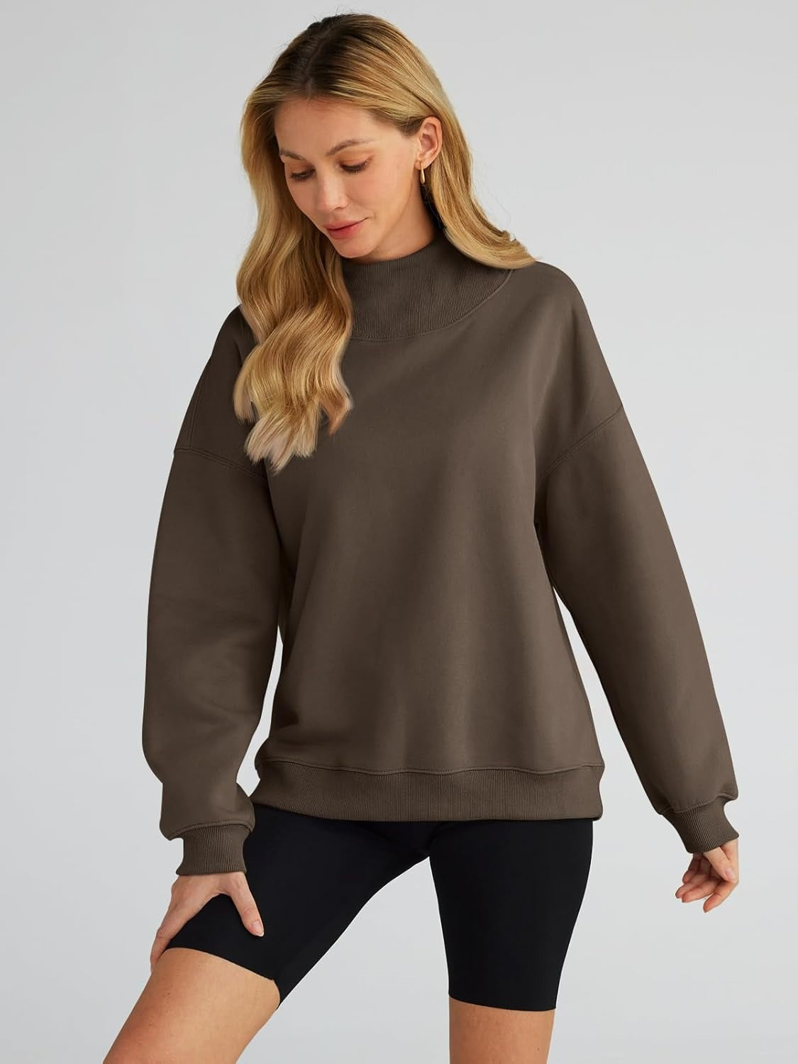 Women's Turtleneck Sweatshirt - Oversized Drop Shoulder Pullover with Fleece Lining