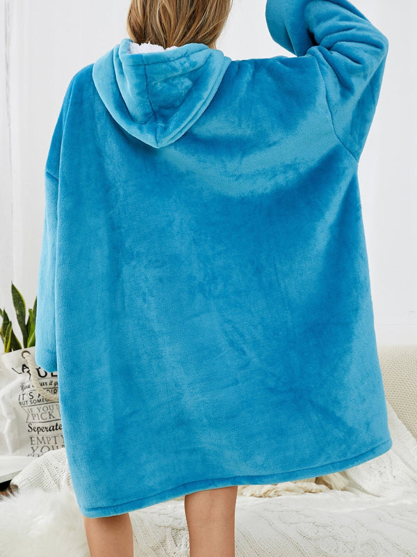 Women's Oversized Flannel Fleece Blanket Hoodie with Kangaroo Pocket