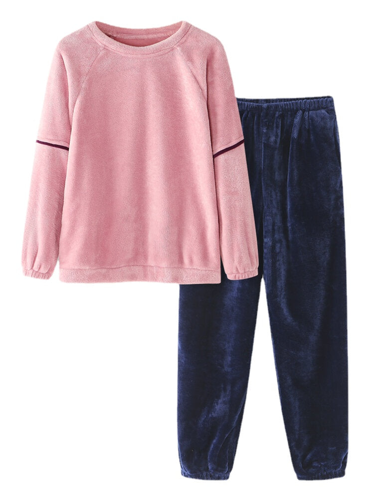 Women's Coral Fleece Raglan Sleeve Pajama Set with Pockets - Warm & Cozy